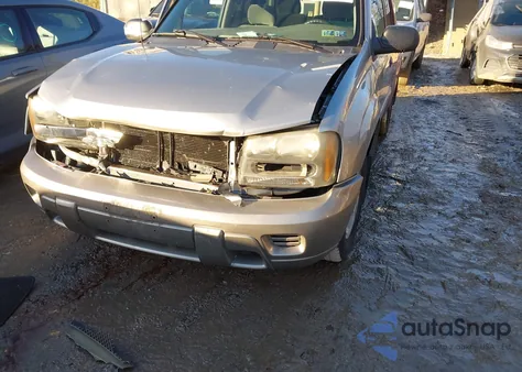 2002 Chevrolet Trailblazer Ls from USA, damaged, VIN 1GNDT13S322233901